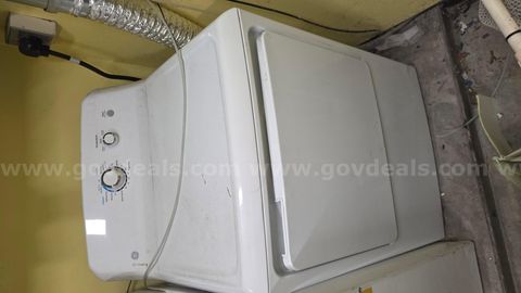 2 Washers and 2 Dryers