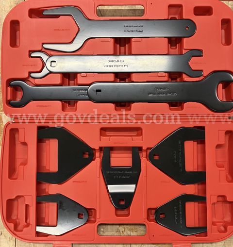 WESTWARD Master Set: Fan Clutch Wrench & Holding Tools Set 10 Pieces Case and contents like new