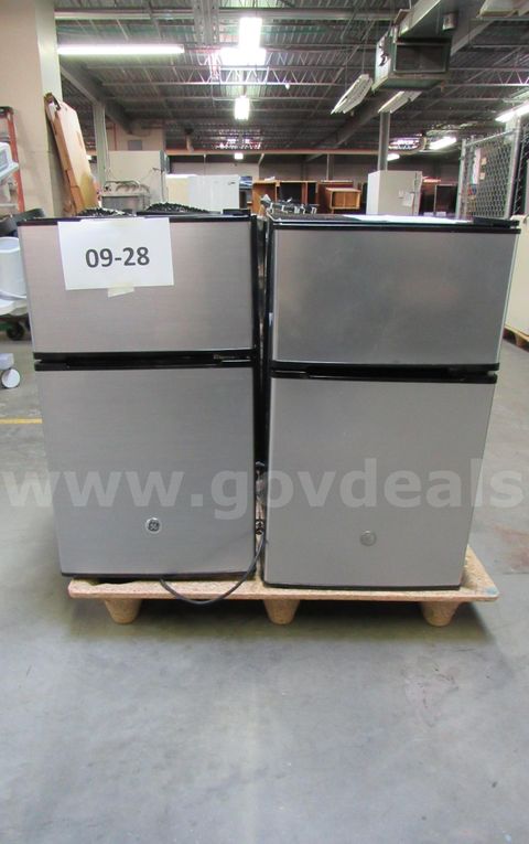 09-28 Mini-Fridges & Microwaves