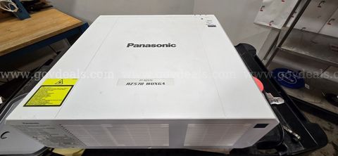 Panasonic RZ570 WUXGA Projector