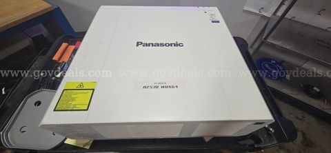 Panasonic RZ570 WUXGA Projector