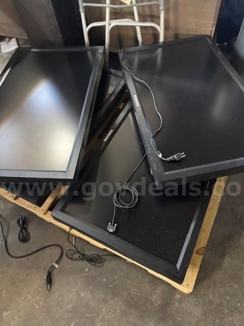 4- SAMSUNG 40.0" Wide Screen Professional Display 400PX