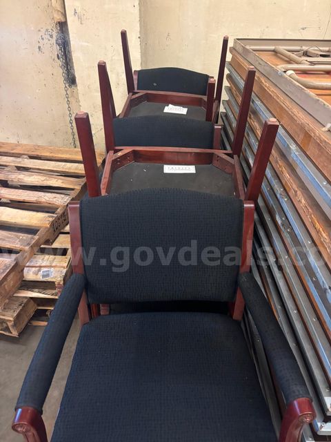 Lot of 5 fabric wooden chairs