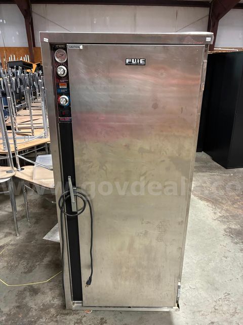 Humified and hot holding cabinet