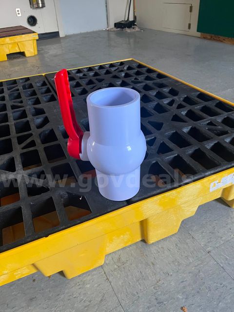 Lot of New 3" PVC Ball Valves Socket Type (Part #1209)