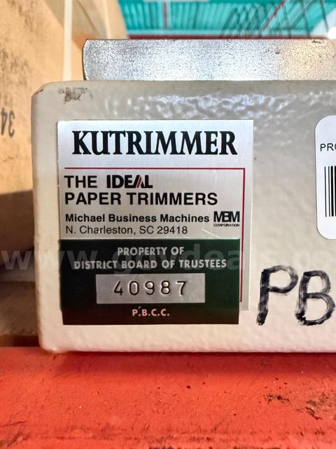 Kutrimmer Heavy-Duty Manual Paper Cutter / Guillotine Trimmer