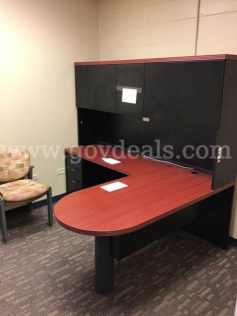 Desk set with hutch, filing cabinet and 2 chairs (#1)
