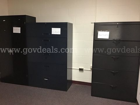 5 Metal cabinets