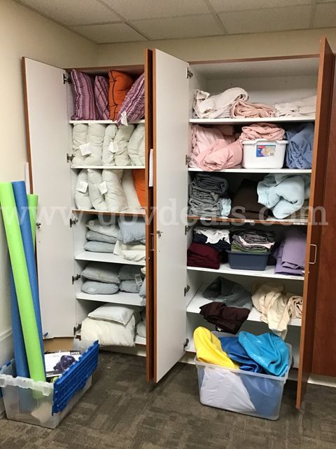 Blankets, pillows and sheets