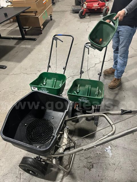 2 Scotts Edge guard Mini Spreader & 1 Empro Spreader
