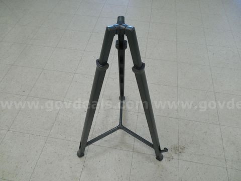 Plastic tripod stand