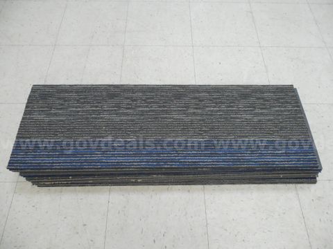 Collection of 20 carpet strips - B