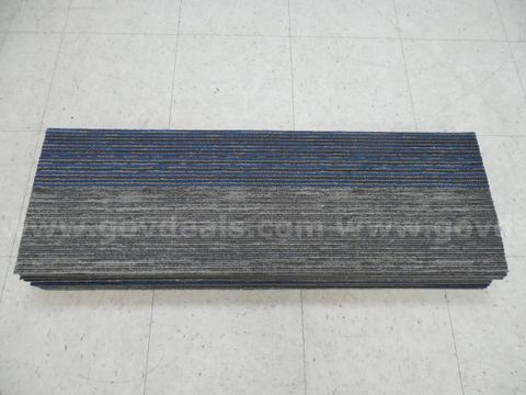Collection of 20 carpet strips - D