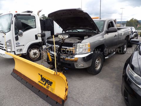 2008 Chevrolet Silverado LT 2500HD Work Truck Long Box 4WD with Snow Plow
