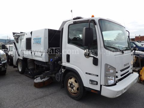 2016 Isuzu NQR Street Sweeper