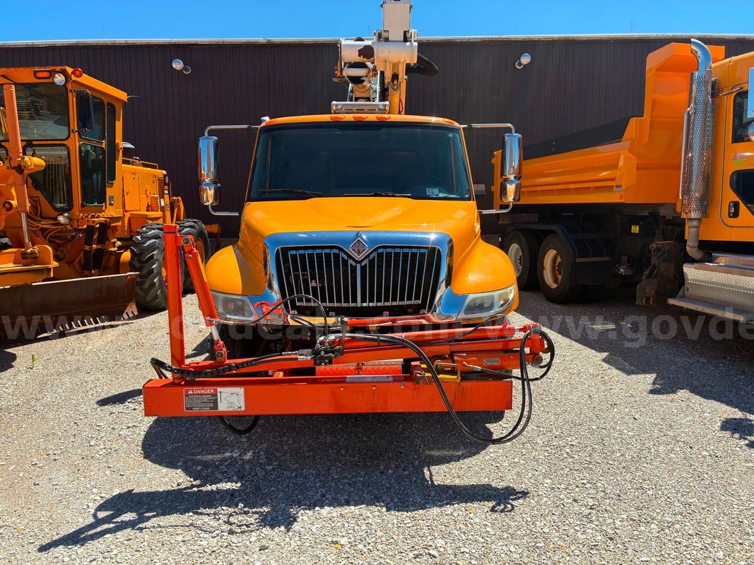 2007 International 4400 LP