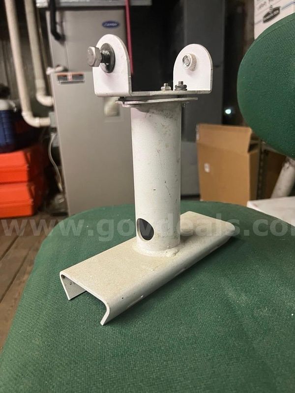 Pelco Mounting Brackets - EM1109 (Lot of 20)