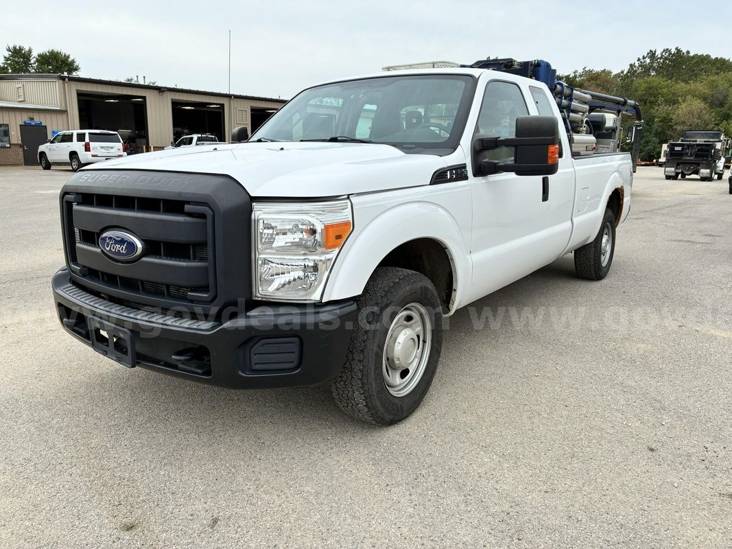 2016 Ford F-250 Superduty 2wd Pickup Truck W/Weather Guard Utility Box