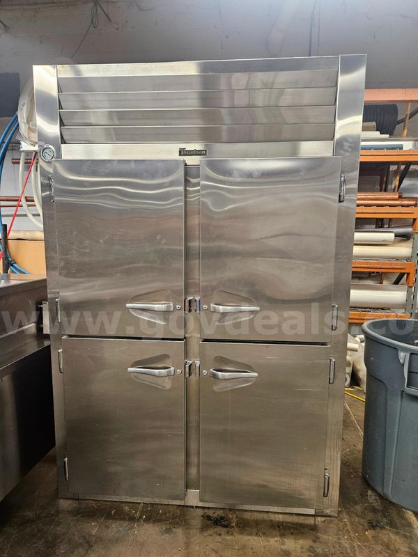 Reach in Cooler