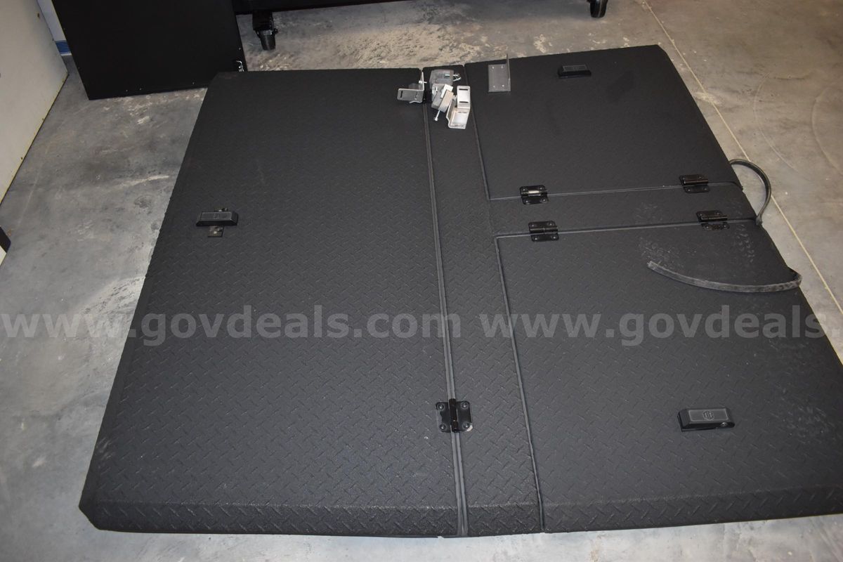 Diamondback Bedcover and Hardware