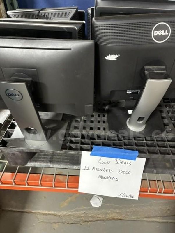 12 assorted dell monitors