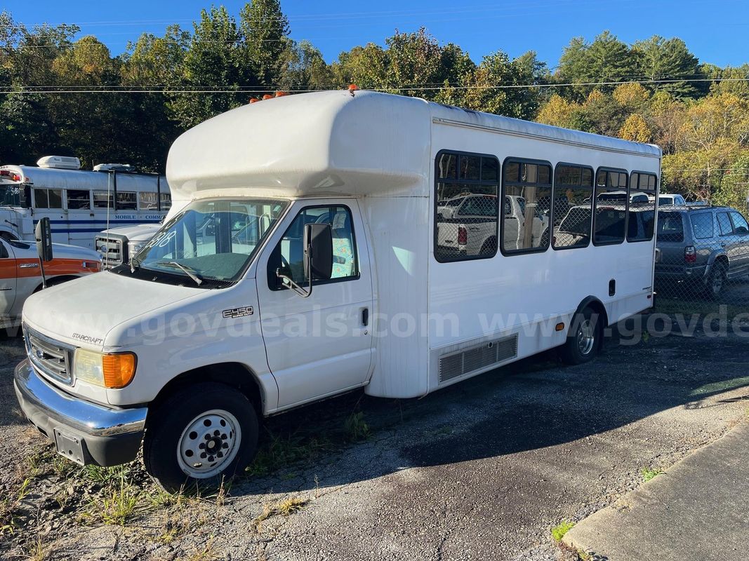 2005 Ford Econoline
