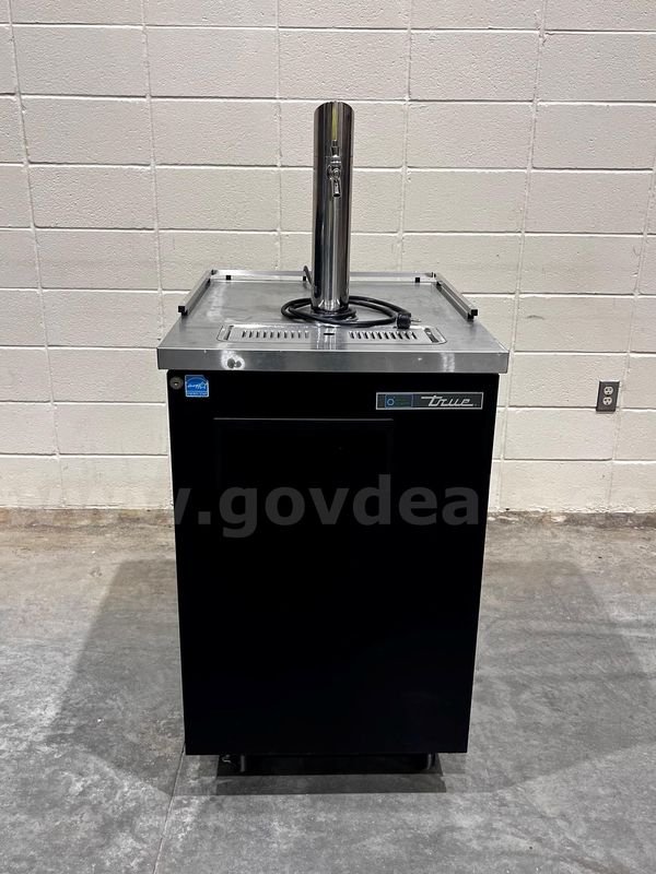Single Door Keg Cooler (Lot 4)