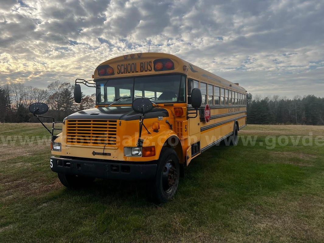 2004 International 3800