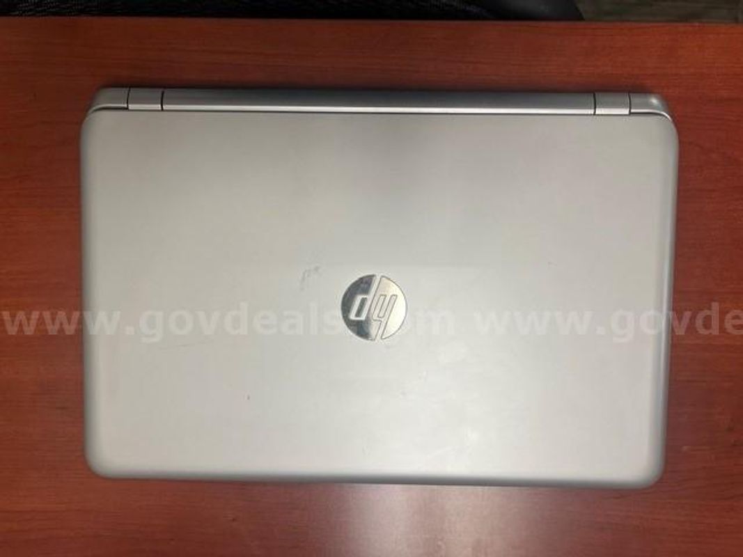 (1) HP Pavilion TS 15 Notebook