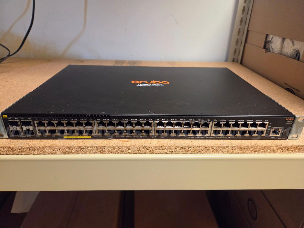 HP Aruba JL256A 48G PoE+ 4SFP + 740 W Switch