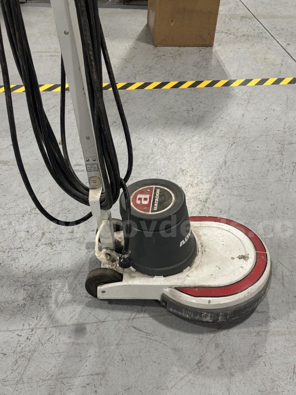 Floor polisher