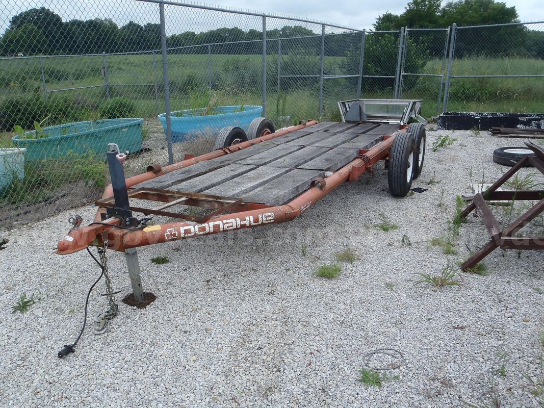 2000 Donahue ag trailer