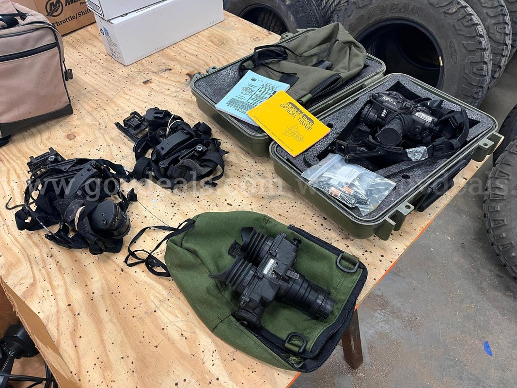 Lot of two AN/PVS-7B Night Vison Goggles