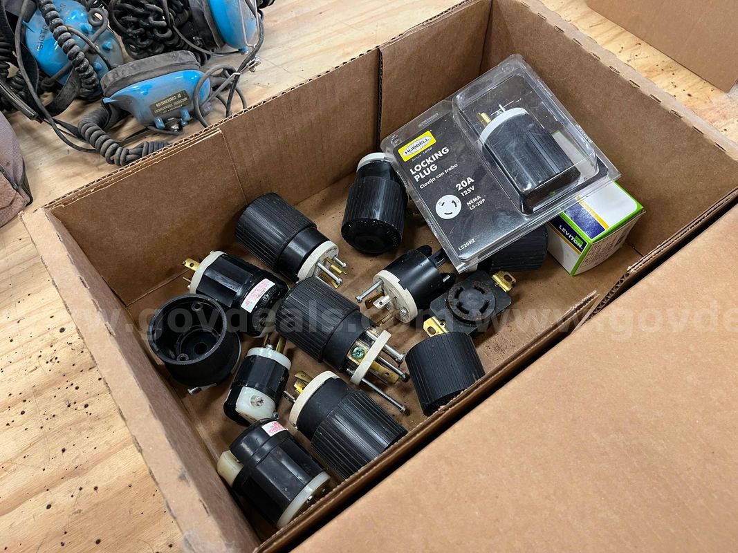 Box of 125V Electrical plugs