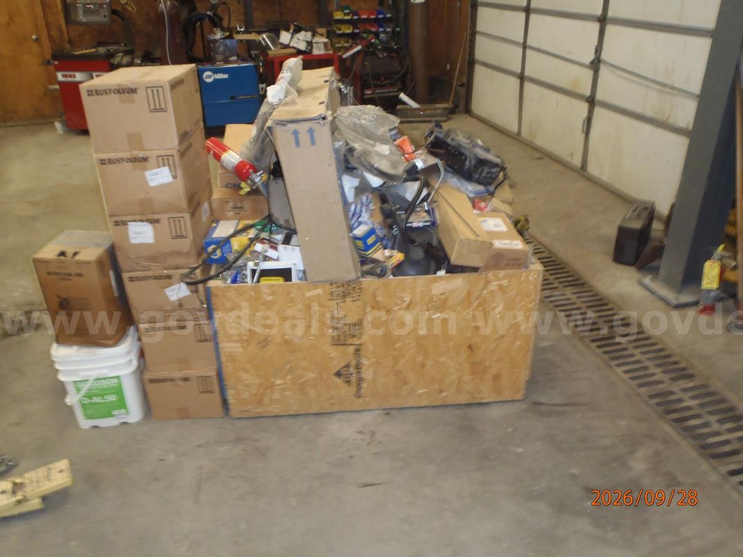 Pallet box of miscellaneous parts