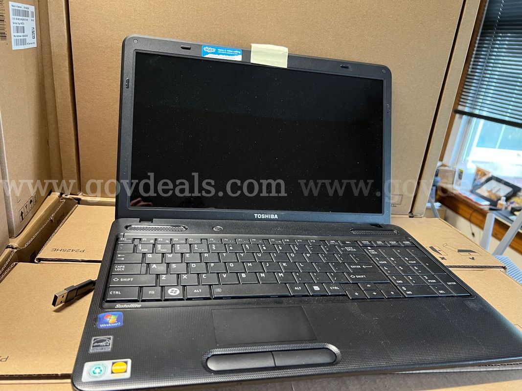 Toshiba Satellite C655D-S5202 - PARTS ONLY