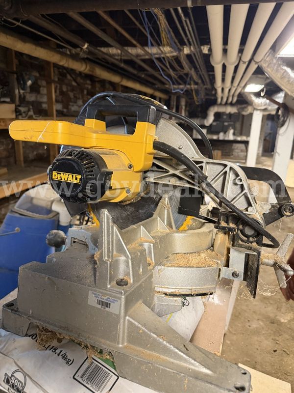 DeWalt 12'' Chop Saw - PARTS ONLY