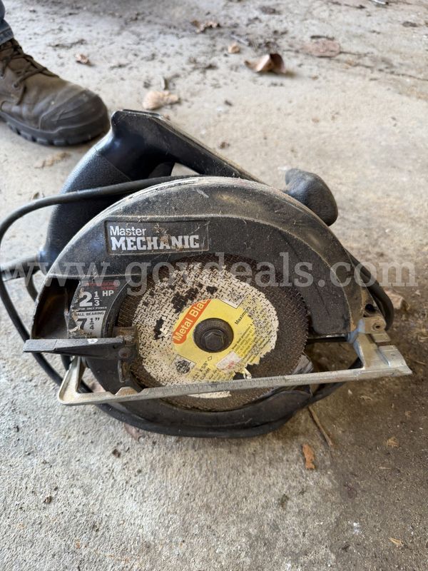 Master Mechanic 7 1/4" Circular Saw