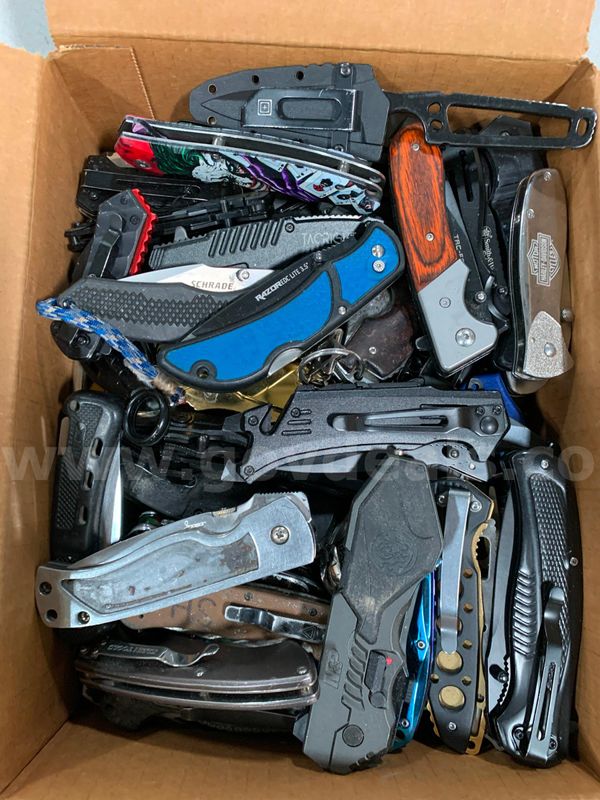 Box of Folding Knives