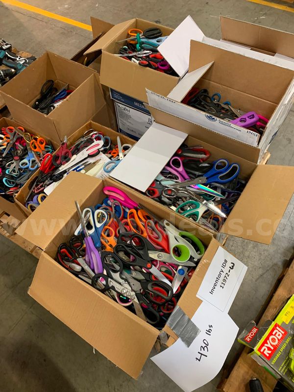 Pallet of Scissors
