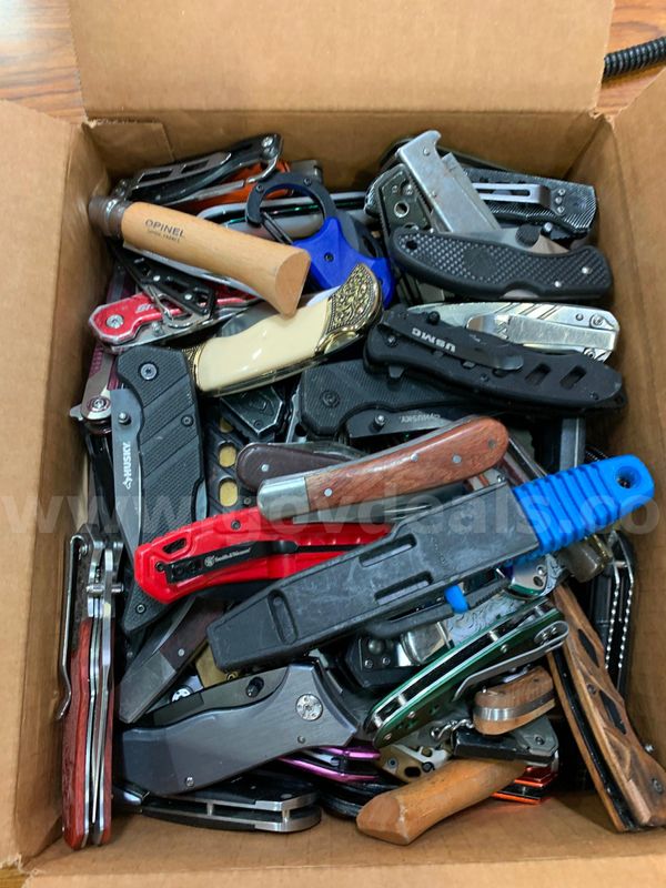 Box of Folding Knives