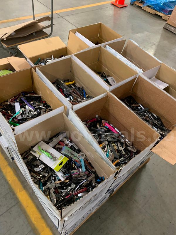 Boxes of Wine Bottle Openers/Corkscrews