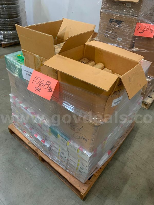 Pallet of Miscellaneous Car Parts