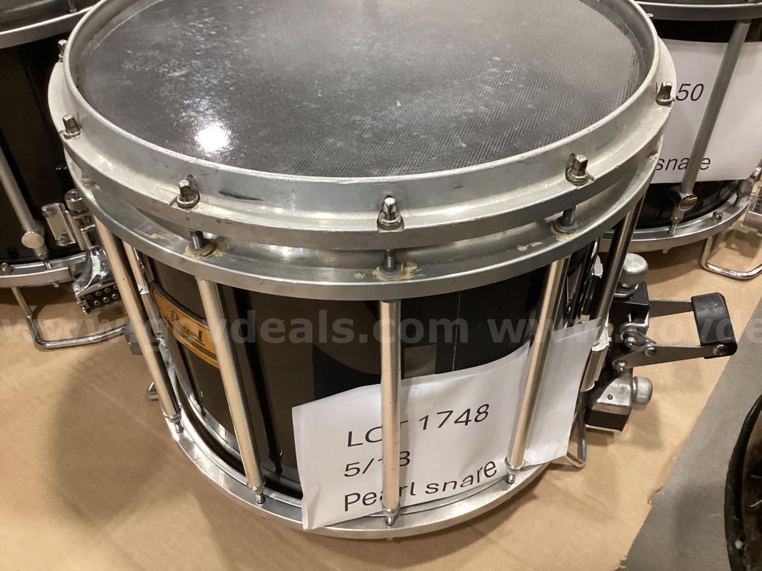 Pearl flat silver marching snare