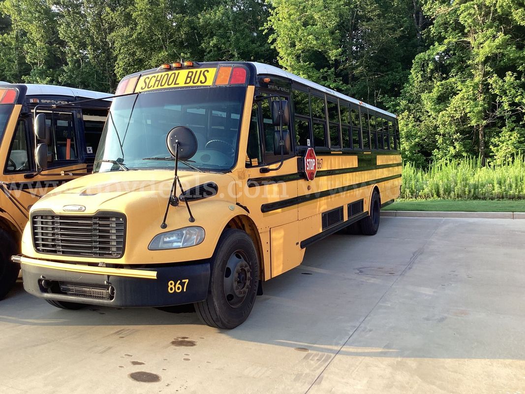 2008 Freightliner B2 Bus Chassis (DC #867)