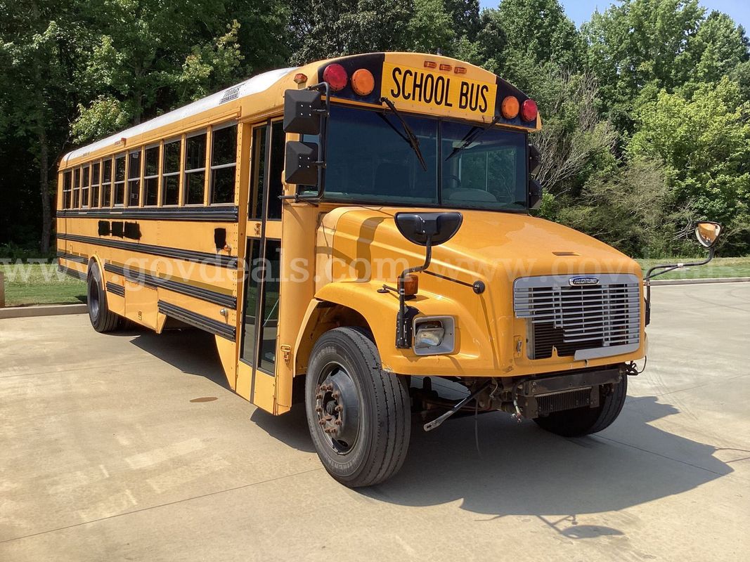 2006 Freightliner FS65 (DC #615)