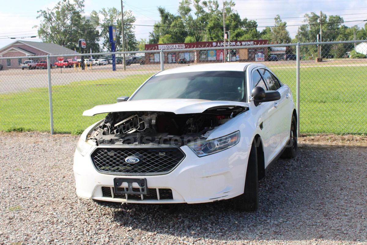 2015 Ford Taurus Being Sold as Scrap