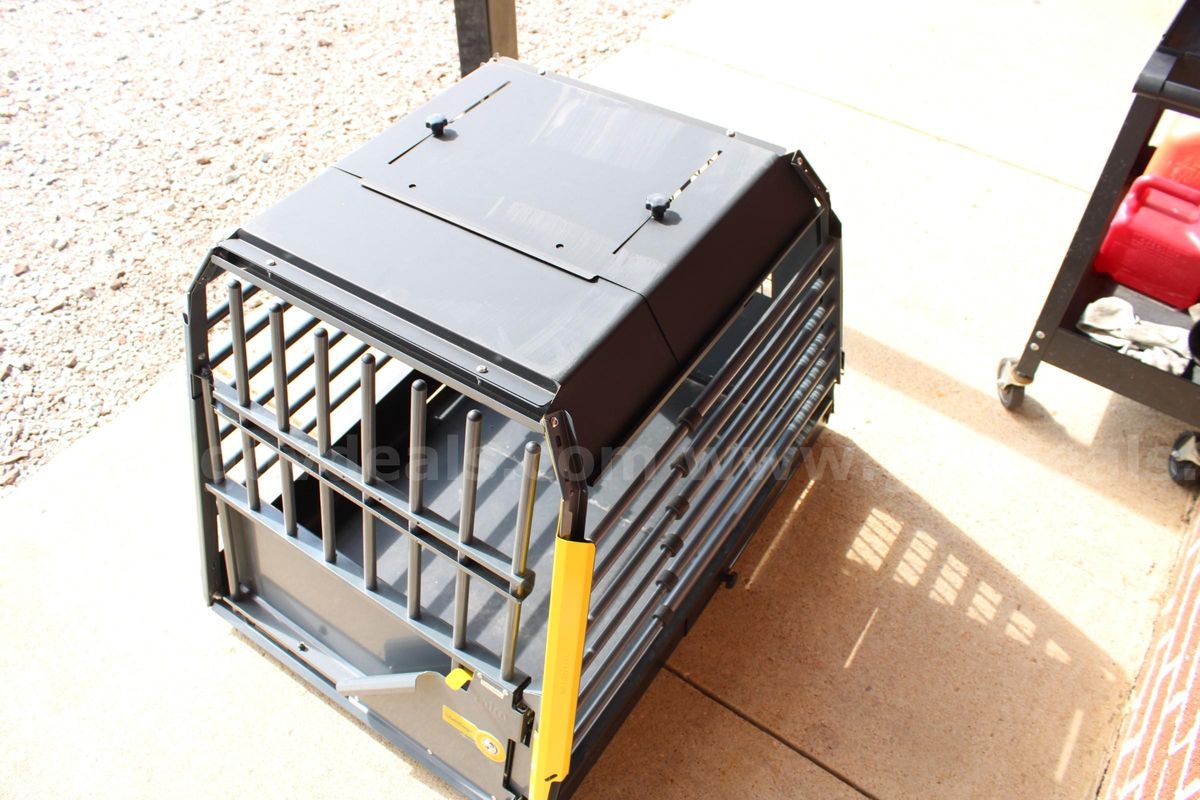 K-9 MIM Safe Variocage single and a single ramp.
