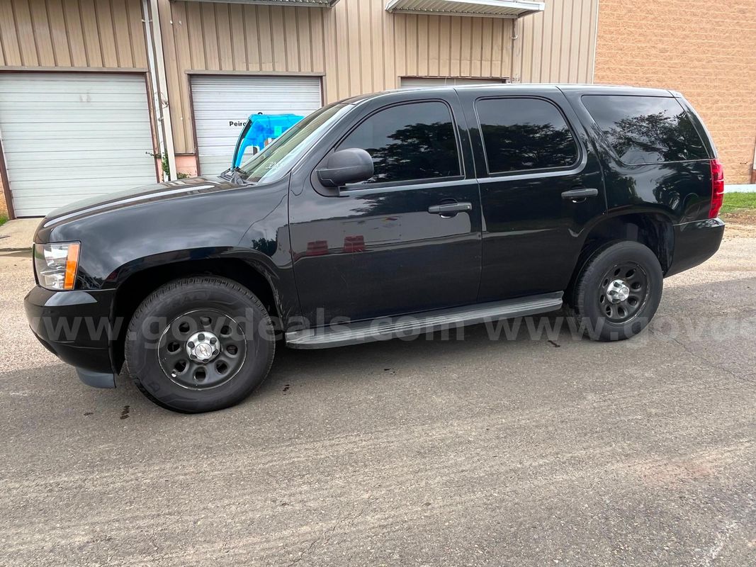 2013 Unmarked 4wheel Drive Chevy Tahoe
