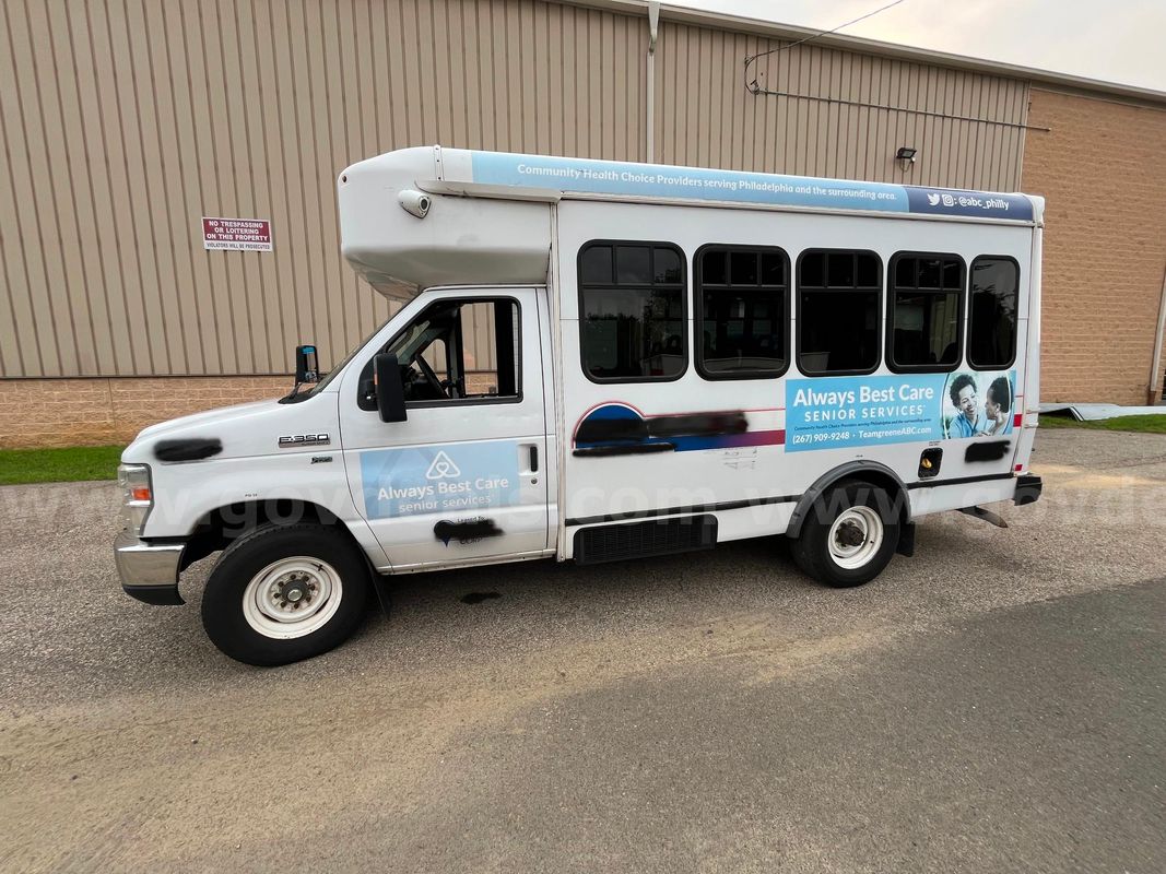 2018 E350 12 PASSENGER MINI-BUS